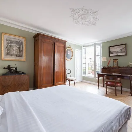 Apartment Rue Du Faubourg Montmartre Paris